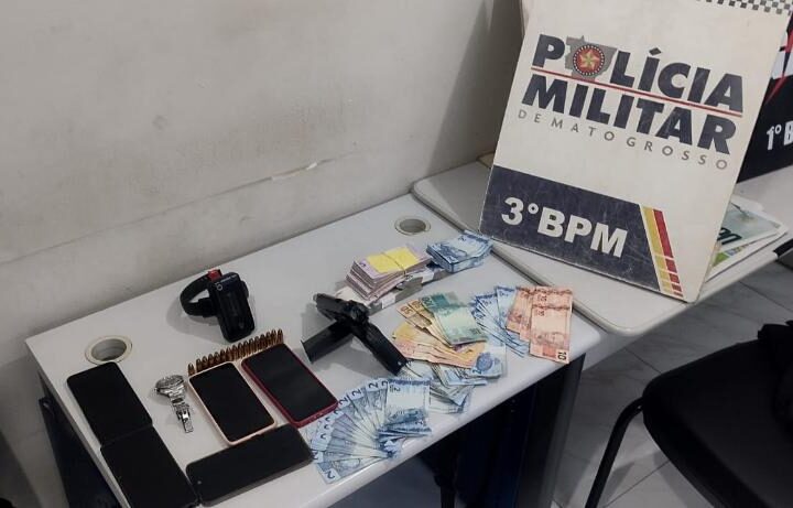 Polícia Militar prende homem por roubo com reféns em farmácia em Cuiabá