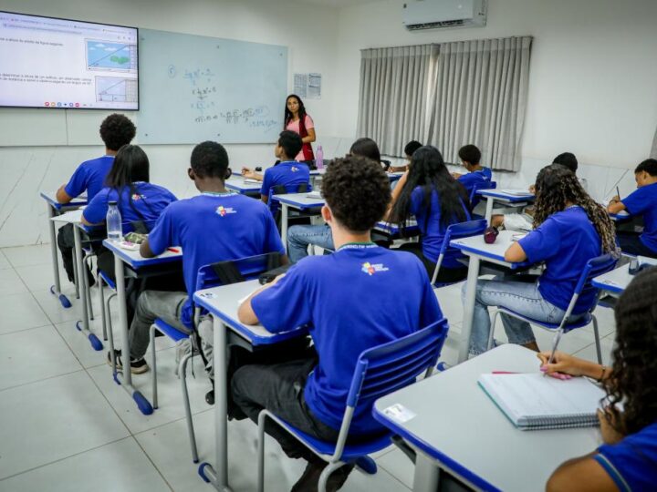 Comunidade escolar vai decidir sobre conversão de 28 novas escolas para o modelo cívico-militar