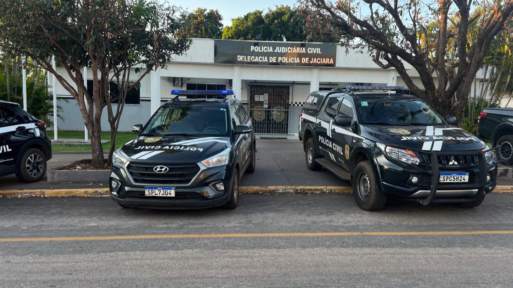 Membros de facção envolvidos em extorsões contra comerciantes são alvo de operação da Polícia Civil em Jaciara